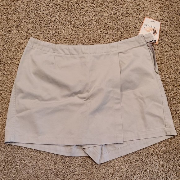 Lee Shorts Womens Lee Khaki Skort Nwt Size 6 Poshmark
